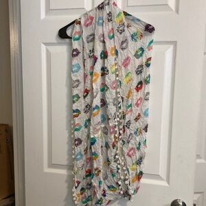 Colorful Lip Print Scarf with Pom Poms